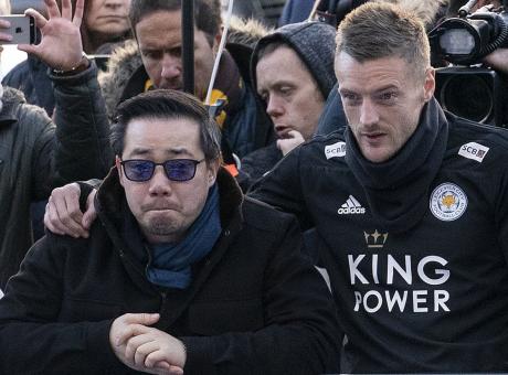 Leicester Il Figlio Di Srivaddhanaprabha Mi Manchi Papa Portero Avanti Il Tuo Sogno Calcio Inglese Calciomercato Com