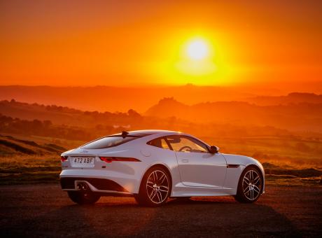 PIT STOP: la F-Type celebra i 70 anni delle sportive Jaguar FOTO e VIDEO