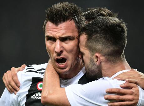 Convocati Juve: Cancelo, Khedira e Cuadrado out, c'è Benatia