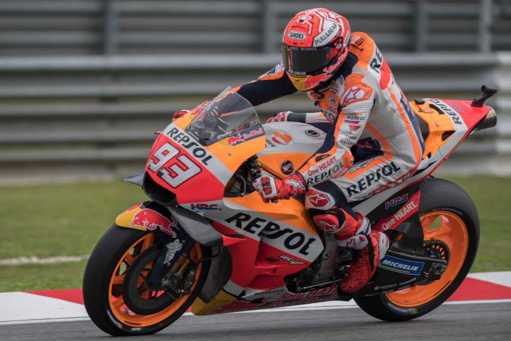 MotoGP, Malesia: cattivi vicini! Pole Marquez, Rossi in prima fila