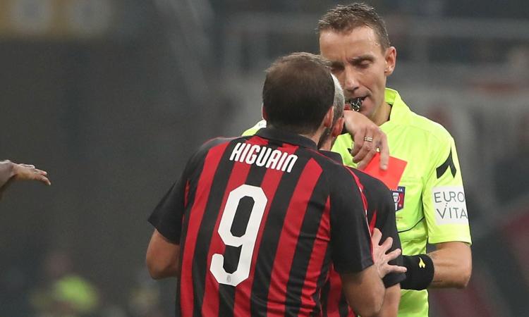 Higuain apologizes for red card against Juventus: 'I take responsibility'