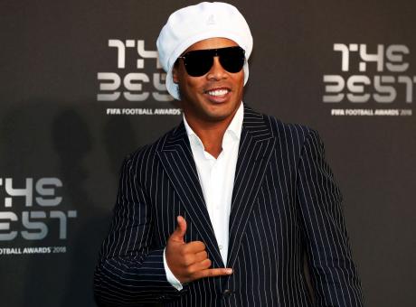 Retroscena sul bigamo Ronaldinho: 'Viveva con 2 donne, le alternava ogni sera'