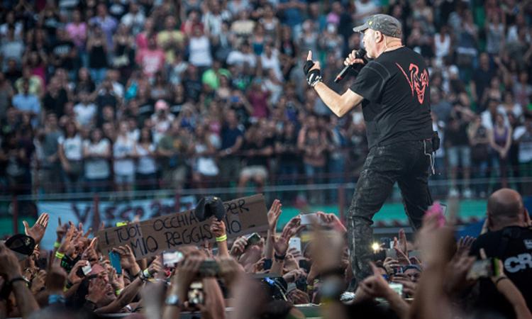San Siro pieno per Italia-Portogallo e Vasco, ecco la nuova canzone VIDEO