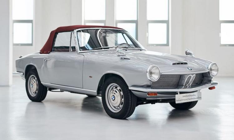 PIT STOP: BMW, l'unica 1600 GT Cabrio esistente torna a casa FOTOGALLERY