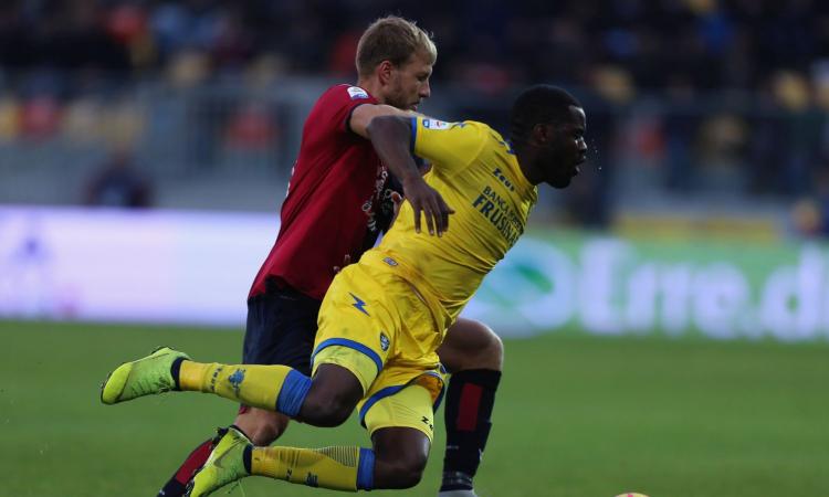 Campbell guida la ribellione del Frosinone, ma alla fine ride il Cagliari di un Barella troppo nervoso