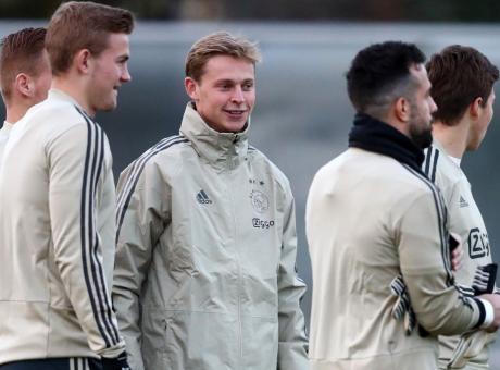 Barcellona, de Jong preferisce il PSG: i motivi