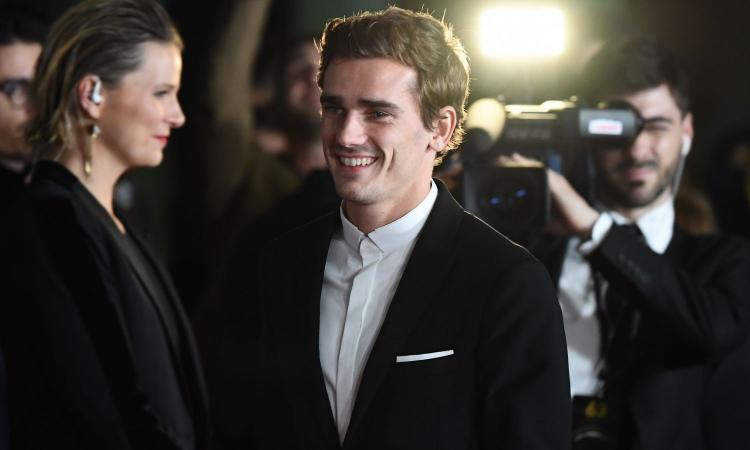 Barcellona, Griezmann: 'Lasciare l'Atletico non facile. Giocare con Messi la cosa che mi rende più felice' VIDEO