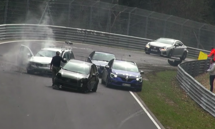 PIT STOP: Nurburgring, la compilation degli incidenti più spettacolari VIDEO