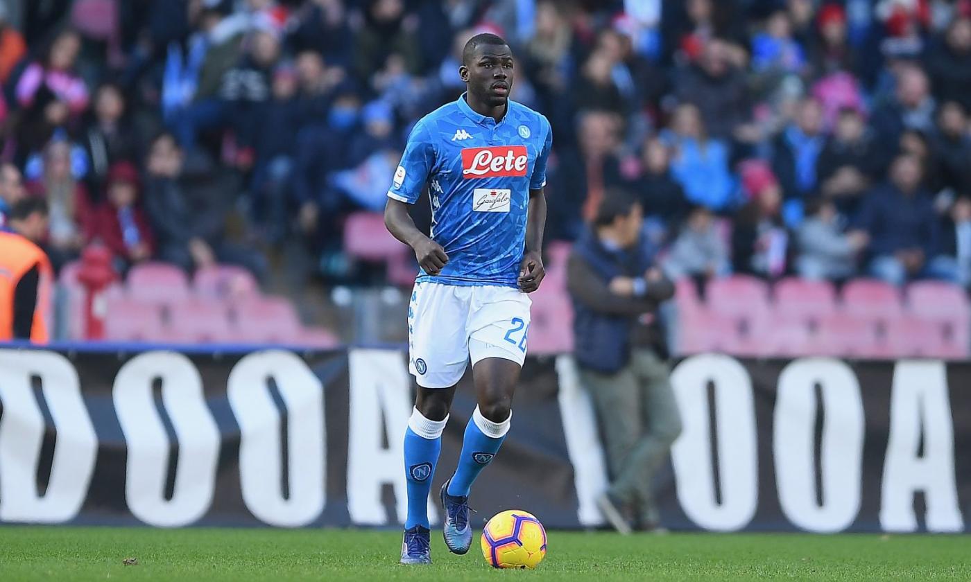 Watch: Koulibaly sent off for sarcastically applauding the referee against Inter 