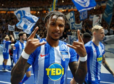 Accostato al Milan: l'Hertha Berlino ha scelto il futuro di Lazaro