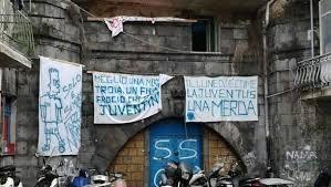 Napoli, si indaga sugli striscioni contro la Juventus apparsi in città