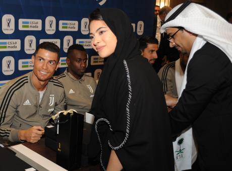 Ronaldo, caso stupro: l'avvocato della Mayorga ha incontrato Jasmine Lennard per le 'prove compromettenti'