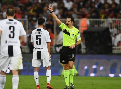 Supercoppa, il giallo a Pjanic costa caro alla Juve