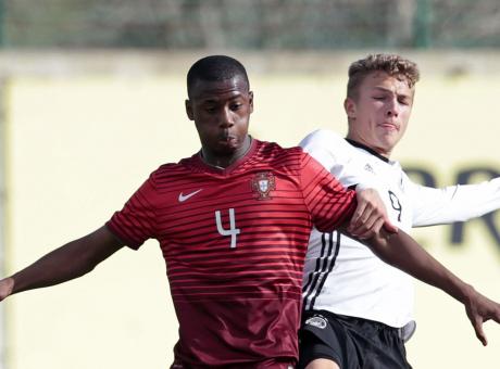 Lazio attenta: il Milan ti sorpassa per un baby talento portoghese sul mercato