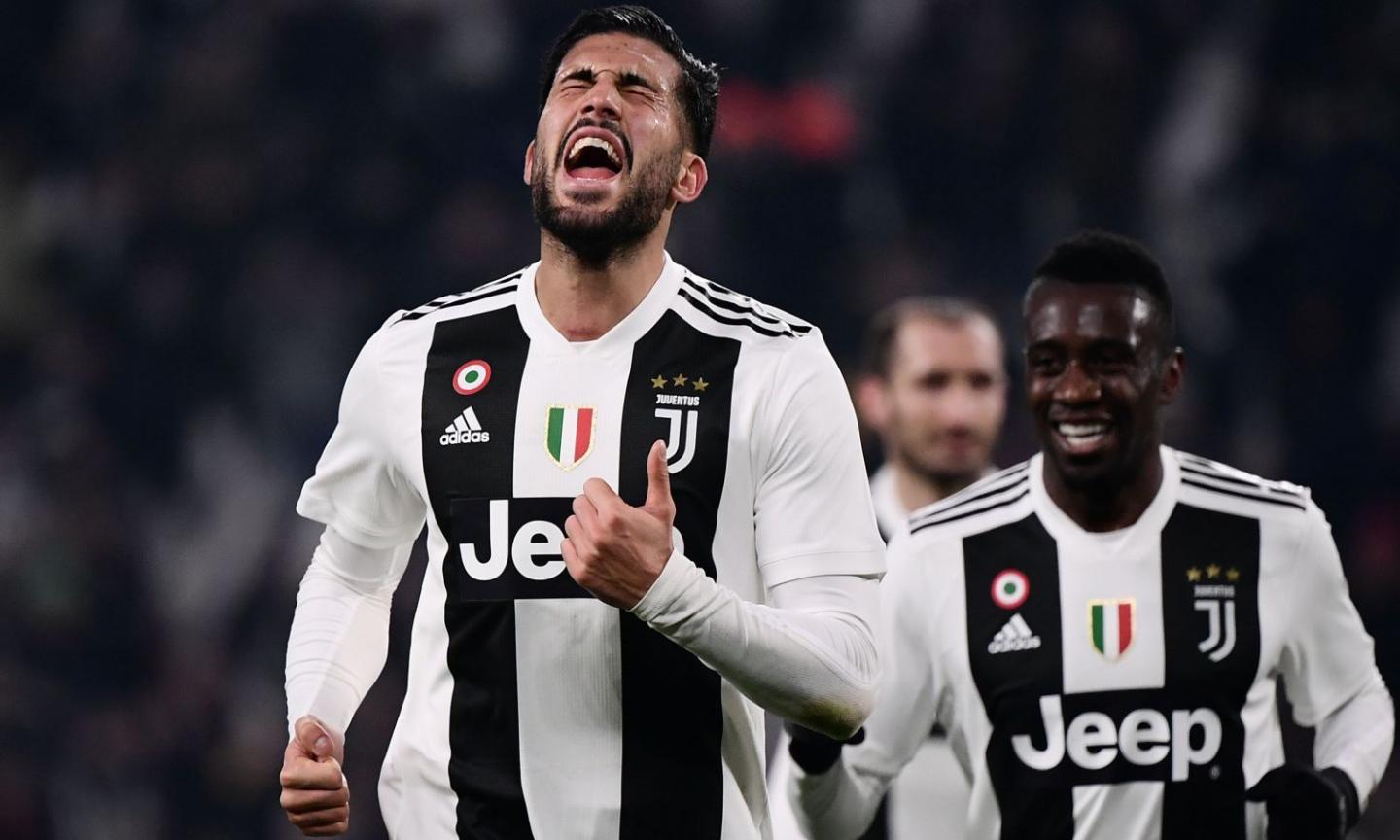 Juve, Emre Can saluta Benatia FOTO