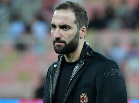 L'ultimo avviso della Juve a Higuain: crolla quel pazzo pensiero del Pipita