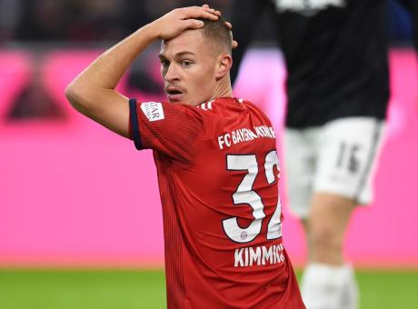 Bayern, Xavi parla con Kimmich: 'Saresti perfetto per il Barcellona'