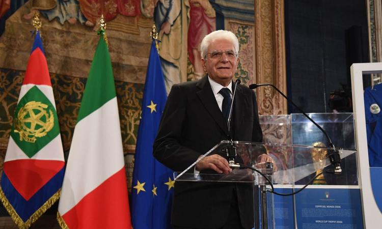 Coronavirus, Mattarella: avviso pubblico agli italiani