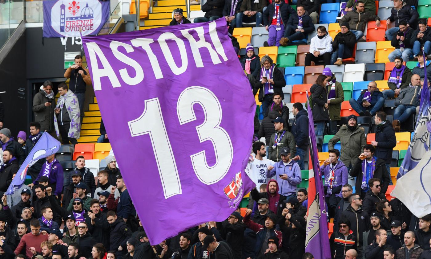 Fiorentina, squadra e tifosi cantano insieme per Astori VIDEO