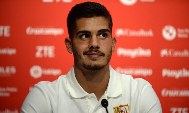 André Silva: 'Il Milan mi segue, la società mi manda messaggi. Il futuro...'