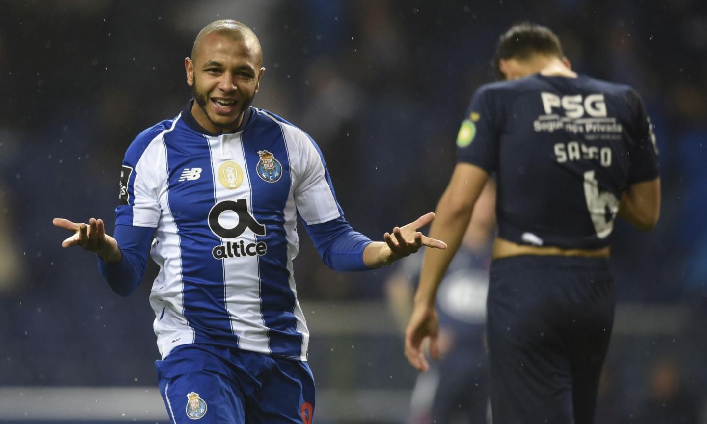 Roma compete with Arsenal for Brahimi