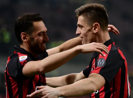 Calhanoglu: 'Resto al Milan per fare come la Juve in Champions, l'Inter...'