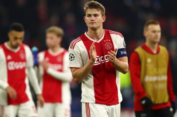 De Ligt Doesnt Travel To Austria With Ajax Waiting To Close