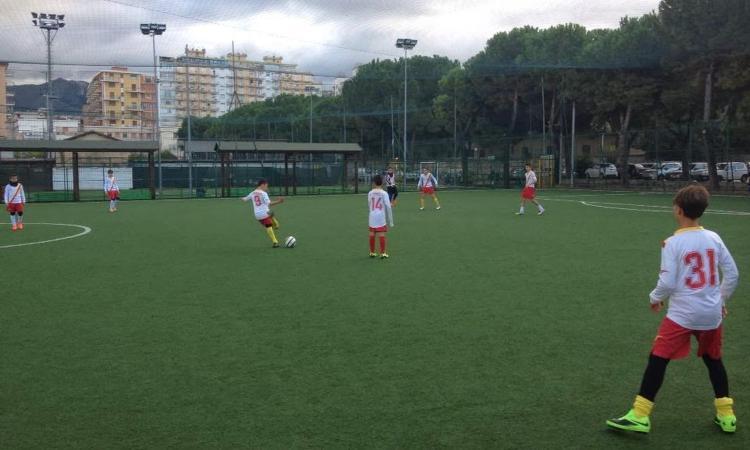 Un papà: 'A mio figlio di 11 anni negano di giocare a calcio! E' possibile?'