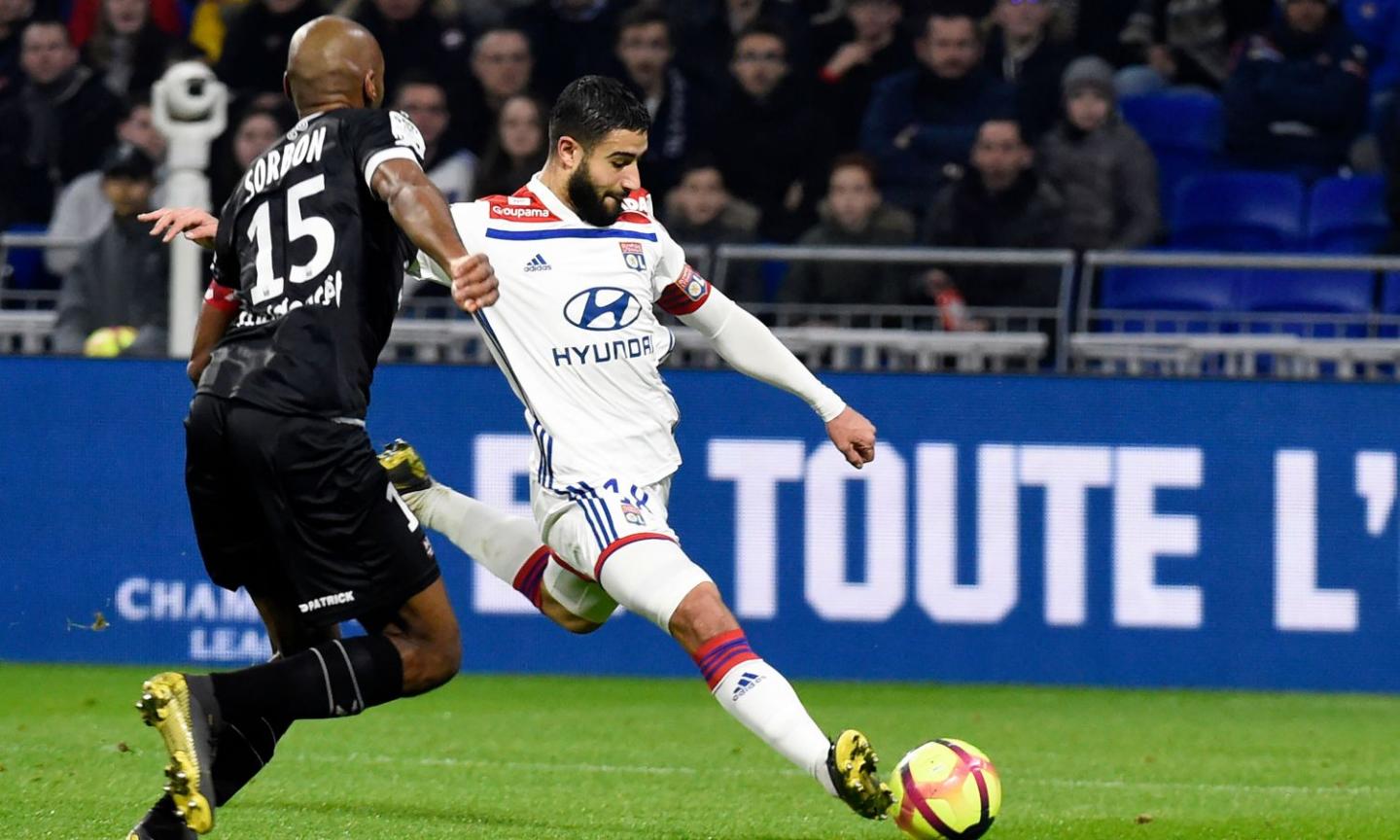 Ligue 1: Fekir trascina il Lione contro il Guingamp. Nimes, 2-0 al Dijon