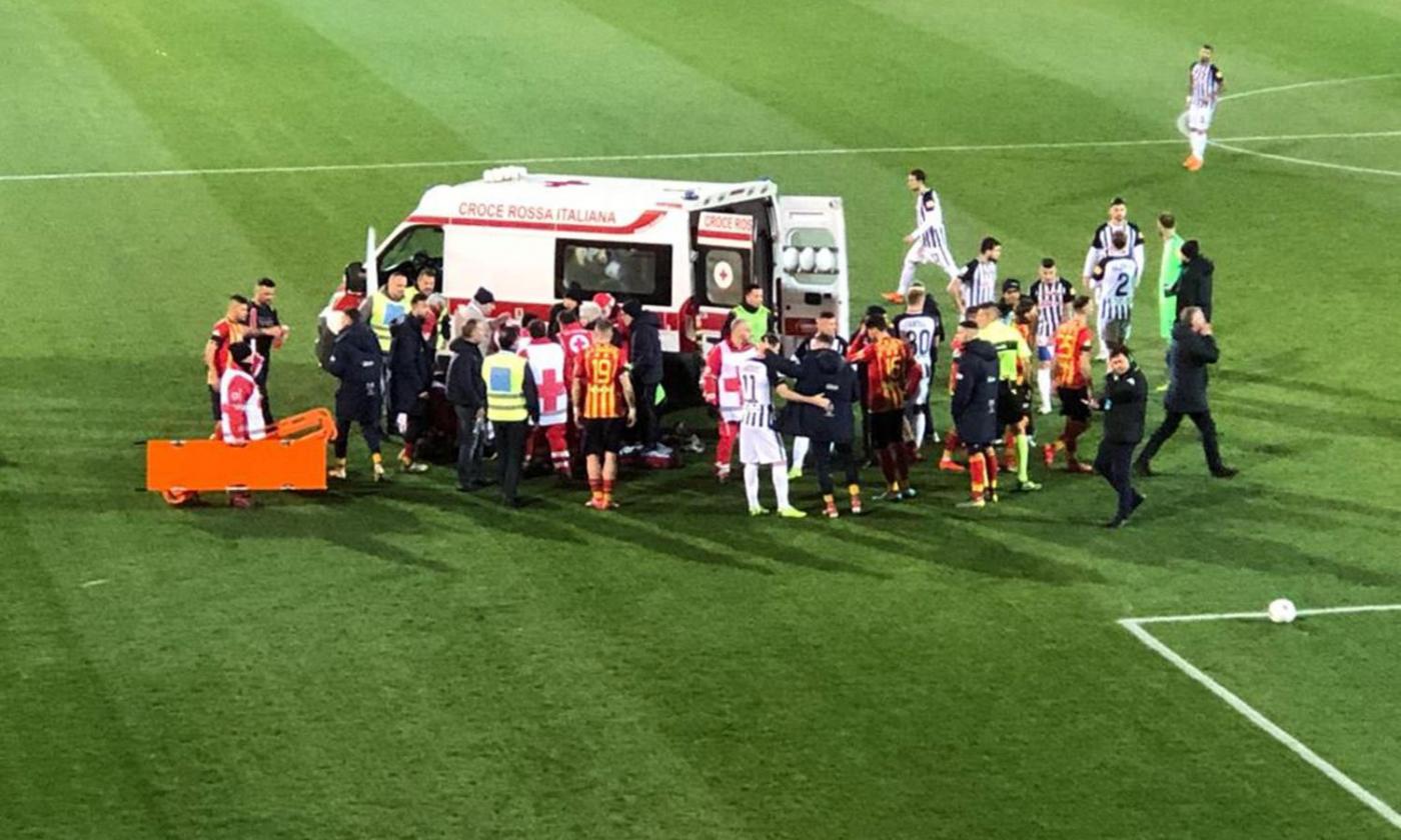 Lecce-Ascoli rinviata, paura Scavone: ambulanza in campo, è fuori pericolo