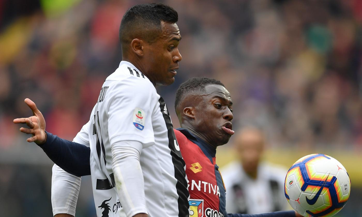 Juve, Alex Sandro flop anche col Genoa: ora Spinazzola...