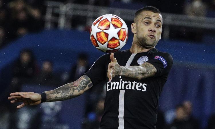 Juve, idea Dani Alves? Incontro con l'entourage