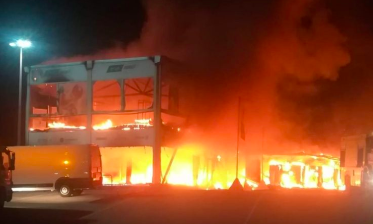 MotoE, incendio a Jerez: le moto in fiamme, non resta nulla FOTOGALLERY