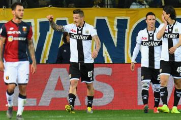 Kucka esultanza Parma pugno
