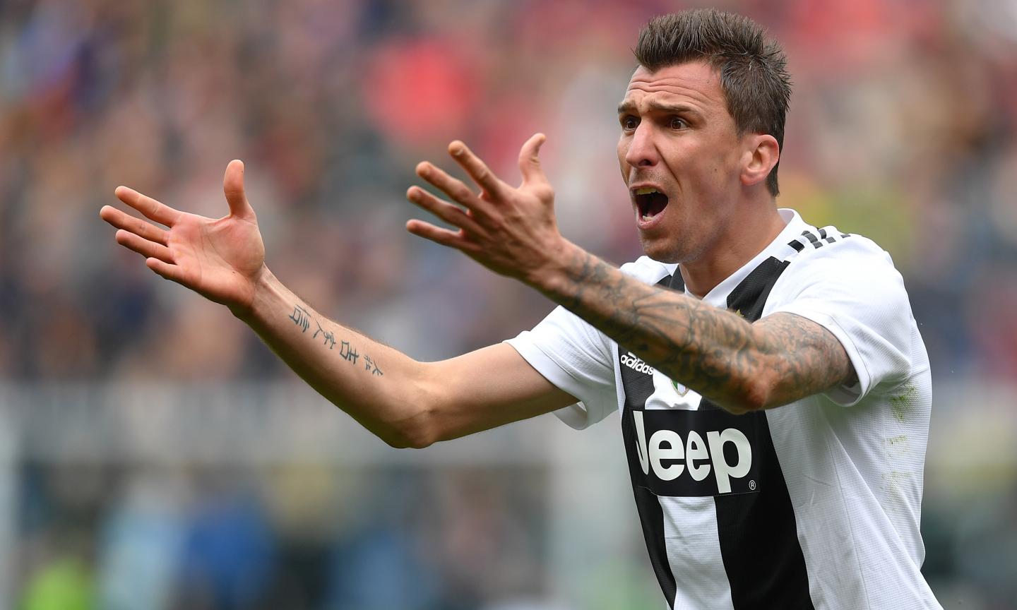 Juve, incontro con l'agente di Mandzukic: si discute del futuro