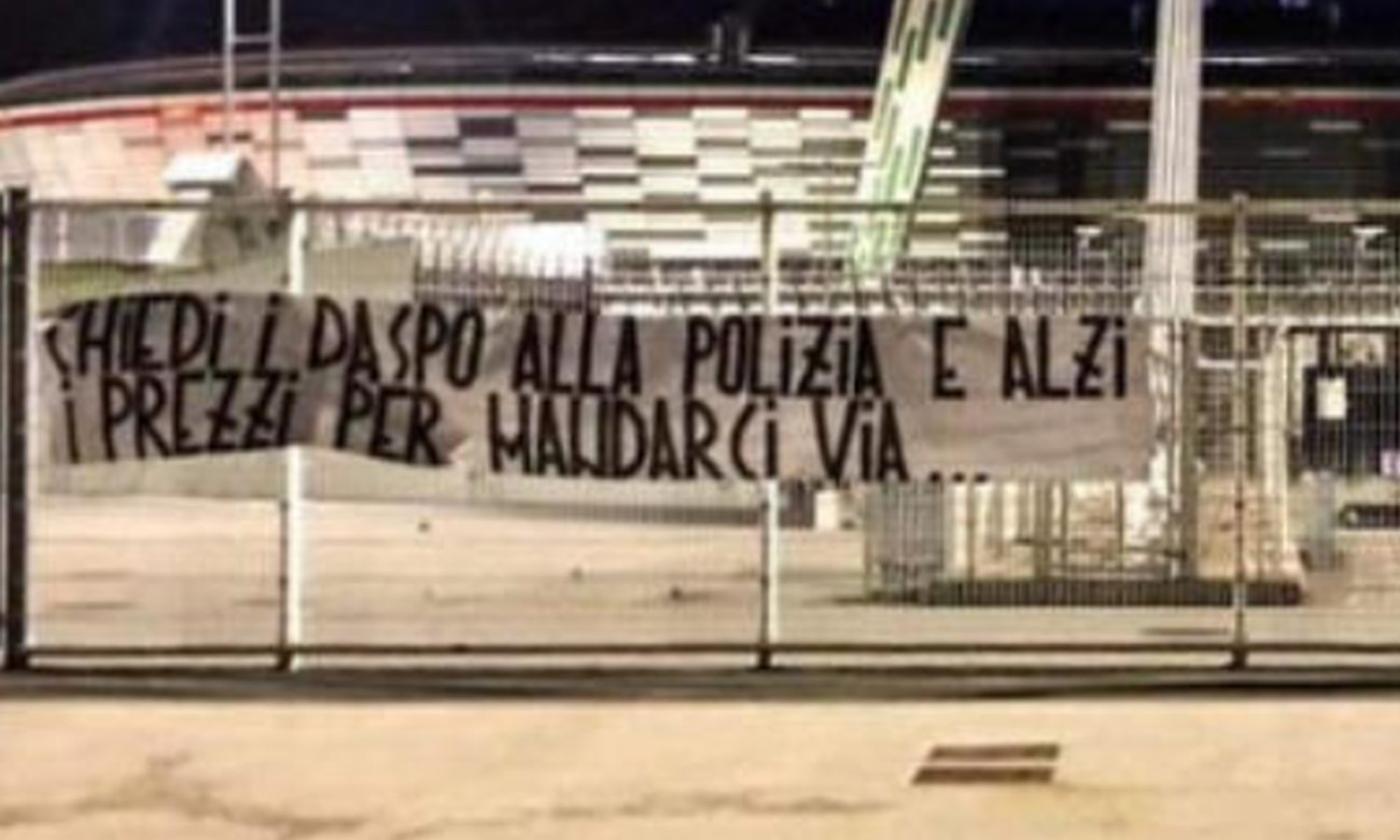 Juve, gli ultras contro Agnelli: 'Chiedi i daspo alla polizia e alzi i prezzi...'