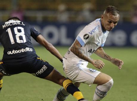 Milan, due rivali inglesi per Everton