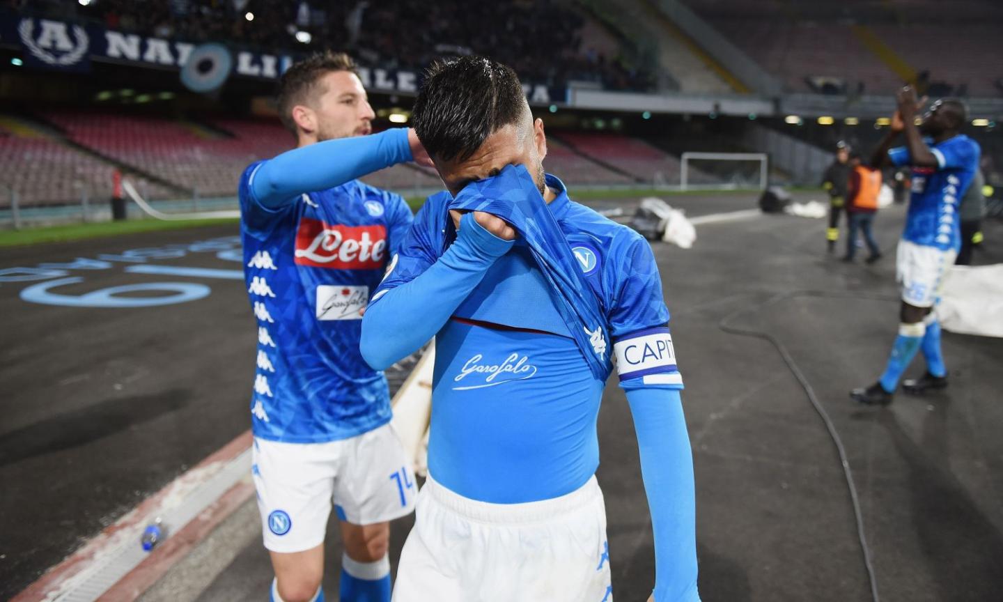 Napoli, problema muscolare per Insigne