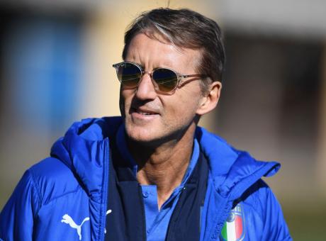 A tutto Mancini: 'Vogliamo vincere Europei e Mondiali . Zaniolo? Non è Totti. Inter, Sensi e Barella piccoli geometri: si intendono...'