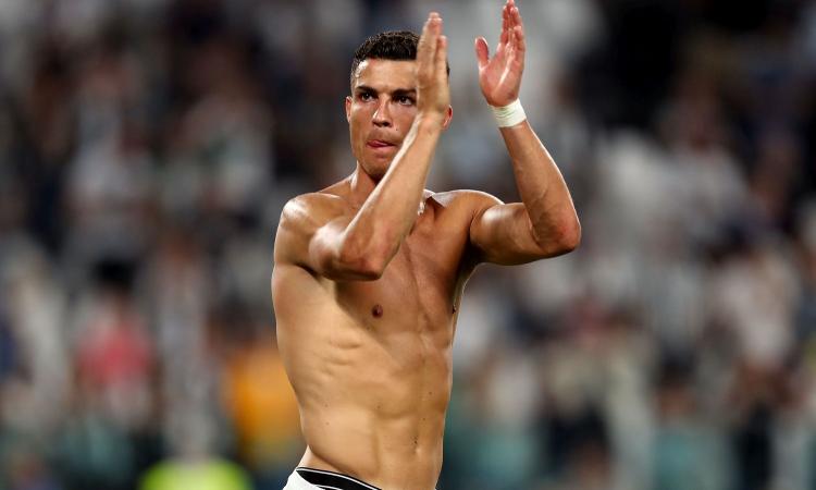 Italia, record di bambini sovrappeso. Cristiano Ronaldo: 'Le merendine...'