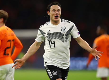 Borussia Dortmund, 25 milioni per un terzino