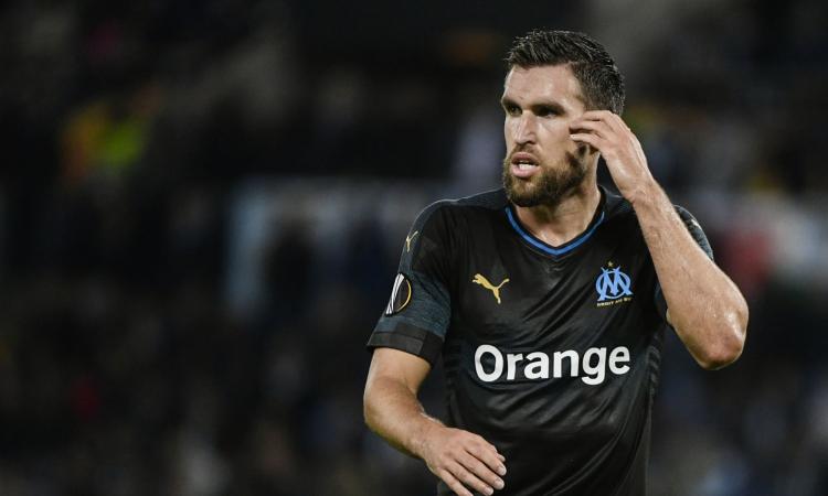 Genoa, anche il Cagliari ci prova con Strootman