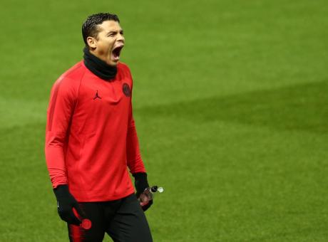 Thiago Silva, rapinati vicino a Parigi suo figlio e la zia di sua moglie