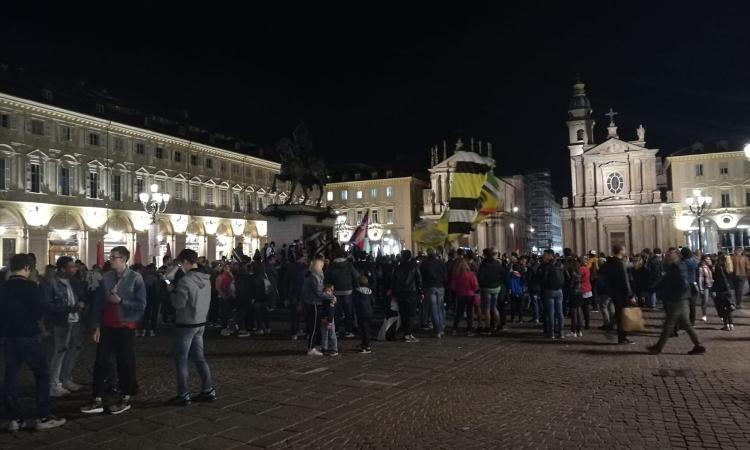 Mario Giordano critica le Sardine e ospita in tv un Casamonica VIDEO