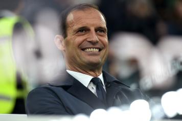 allegri, juventus, sorride, luci, 2018/19