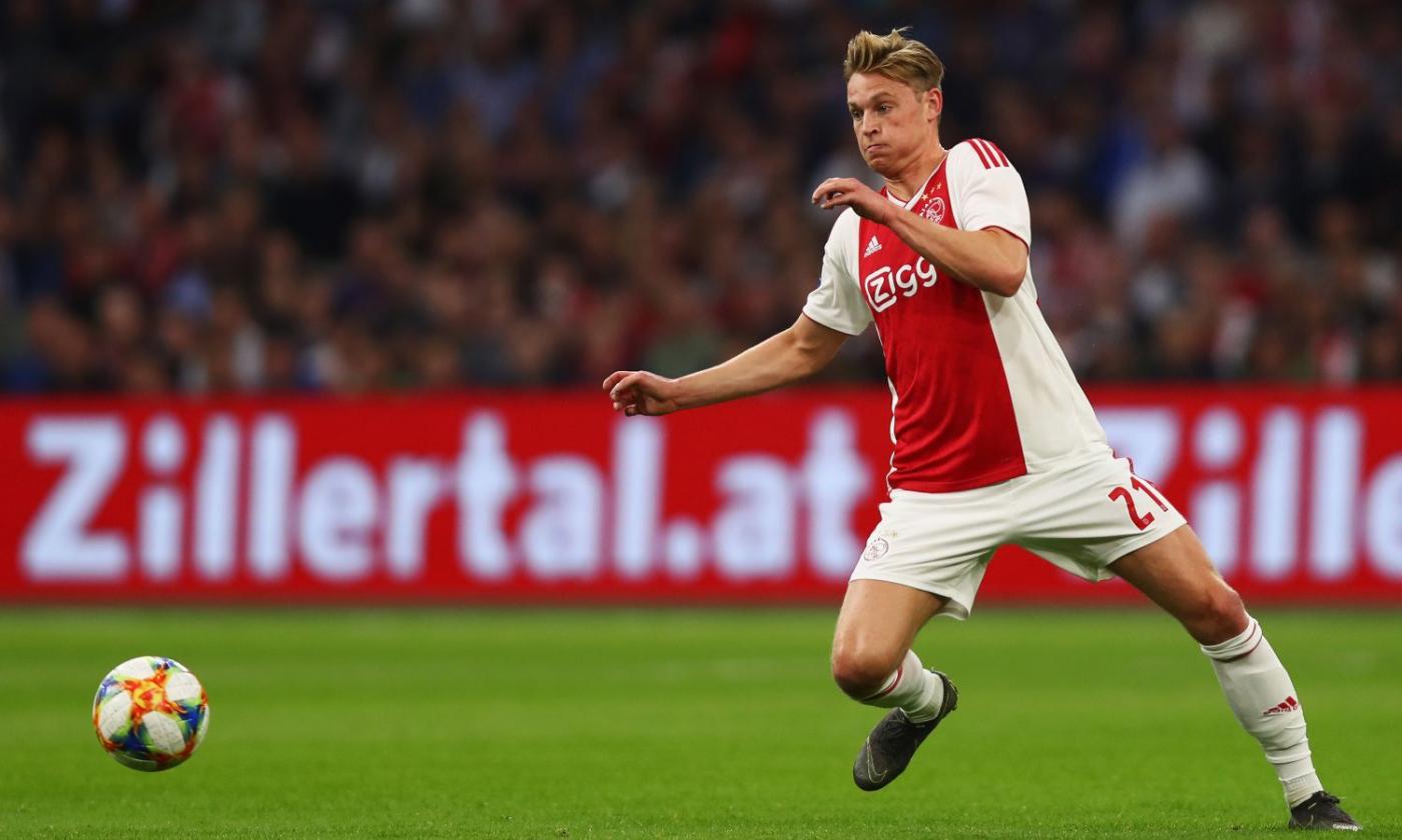 Ajax, de Jong: 'Ruolo? So fare anche il centrale di difesa. Pensare che ero un 10 pigro'