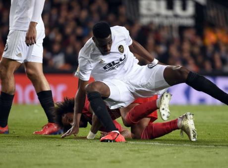 Infortunio Kondogbia, il messaggio dell'Inter: 'Forza Kondo!'