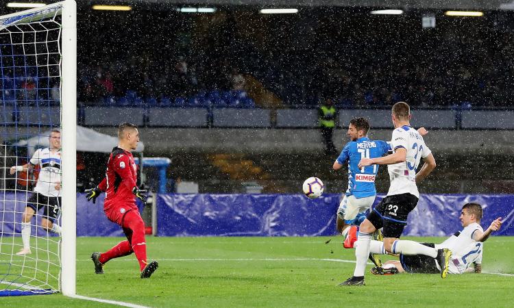 Il Napoli diverte, ma si sgonfia in fretta. Atalanta, il sogno Champions è realtà