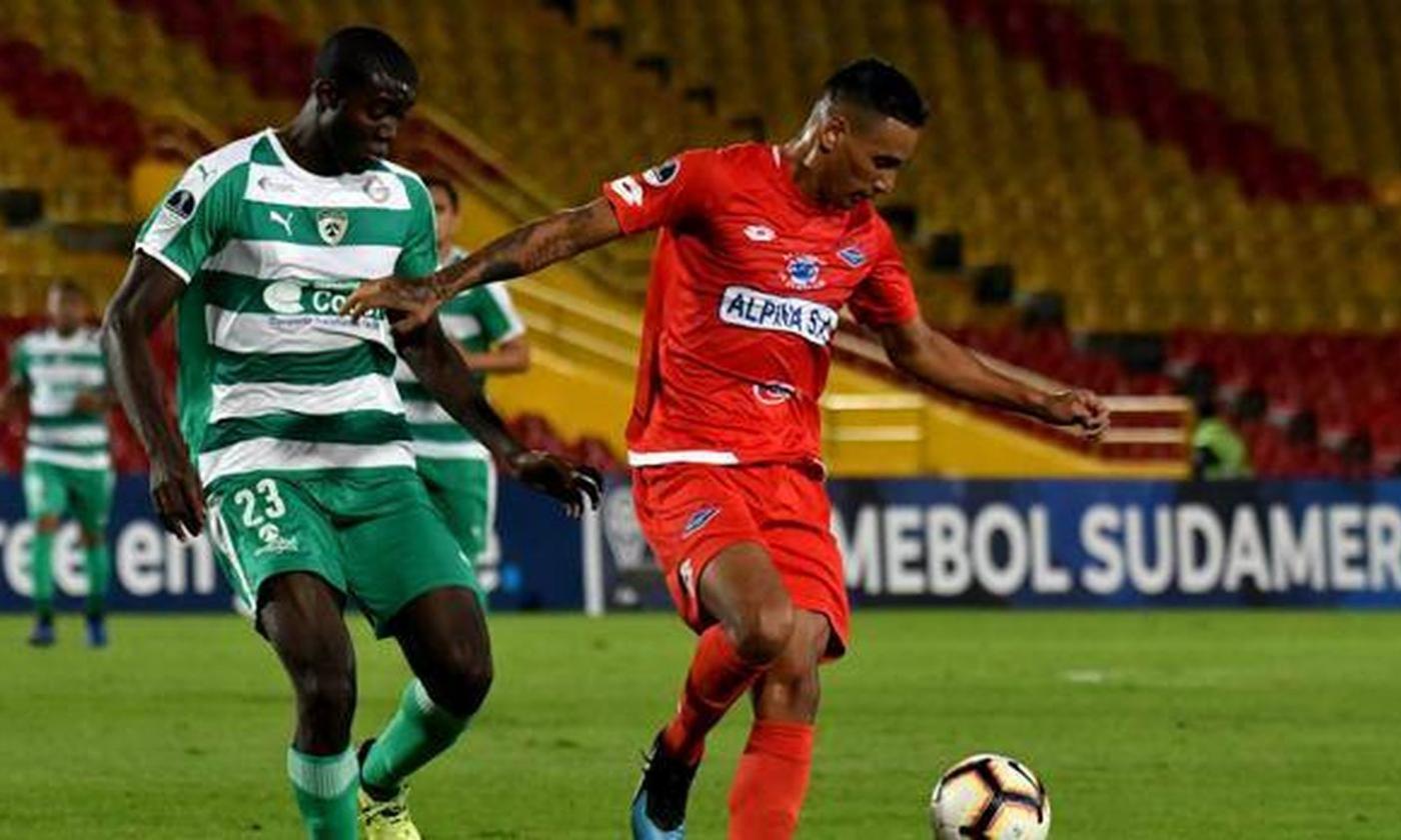 Copa Sudamericana: Parra sbaglia un rigore col 'cucchiaio' e viene licenziato! VIDEO 