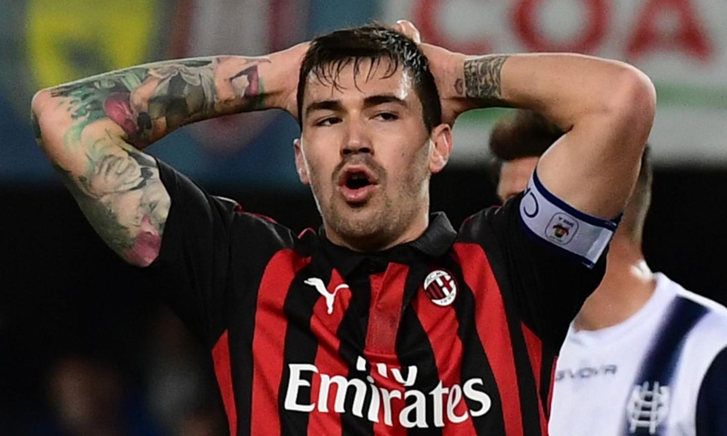 Milan, Romagnoli fuori per un problema alla caviglia 